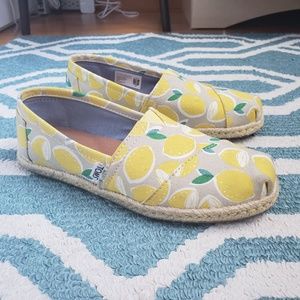 TOMS Yellow Lemon Print Women's Espadrilles